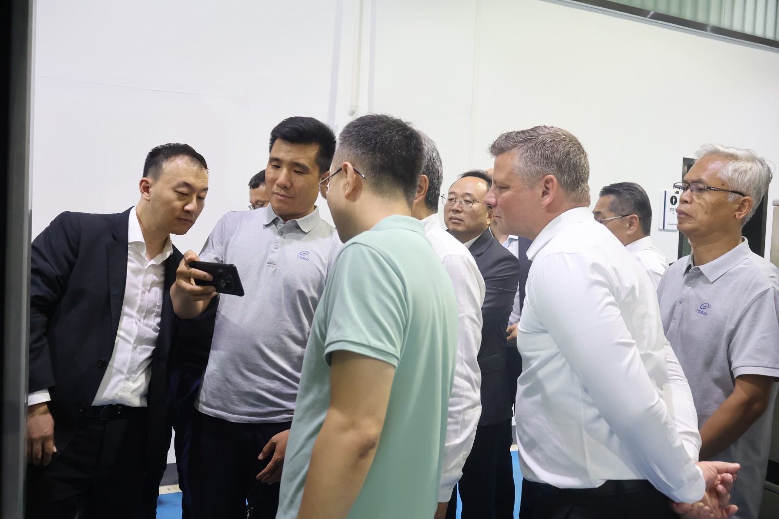 1752224290443297.jpg 3.jpg